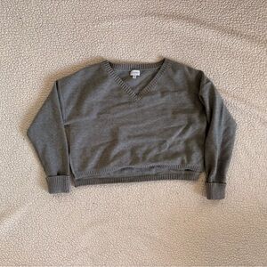 PacSun Women's V-Neck Cropped Sweater in Gray